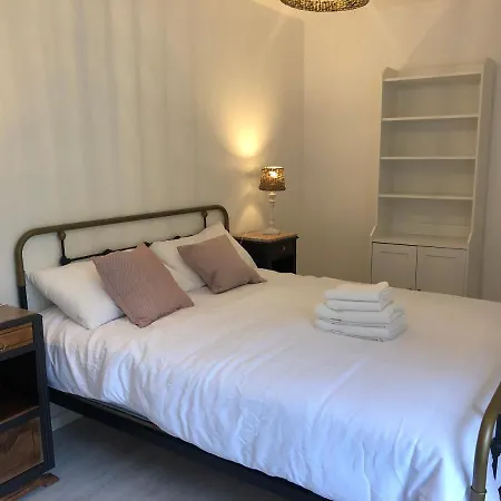 Chez Georges * Saint-Sulpice-de-Pommiers